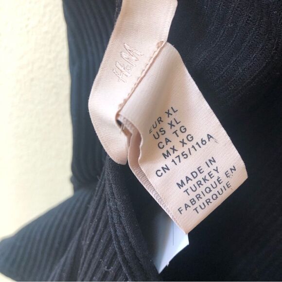 H&M Black Ribbed Bodysuit Size XL - Picture 4 of 5